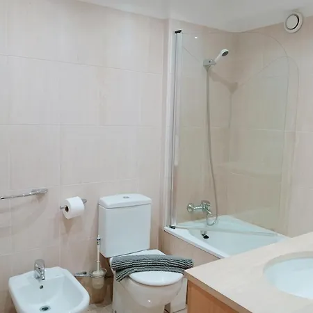 Oporto Spacious Ap 4 Bedroom *