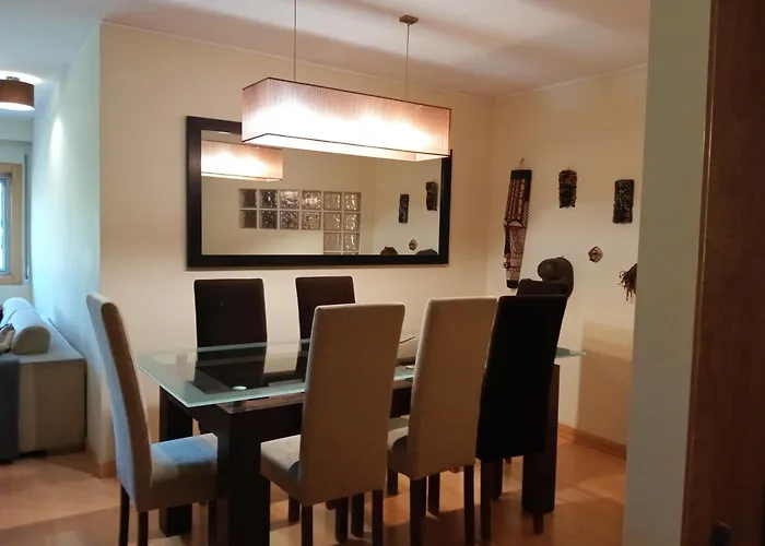 Oporto Spacious Ap 4 Bedroom Daire