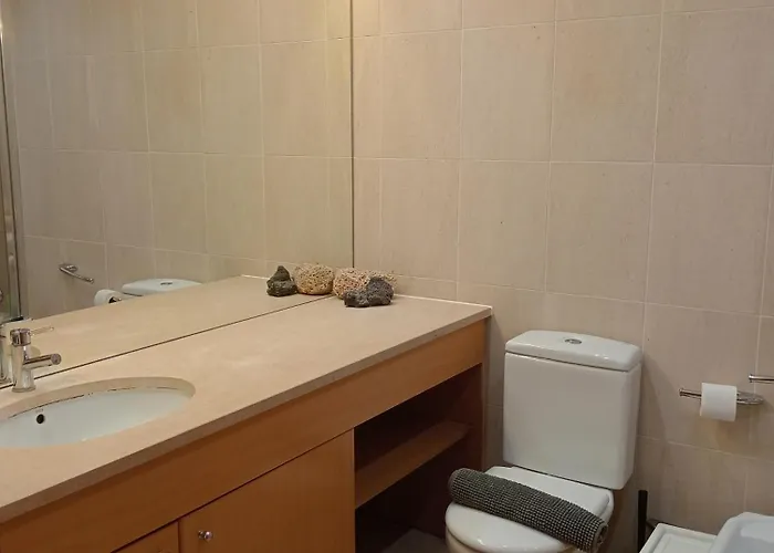 Oporto Spacious Ap 4 Bedroom Daire *